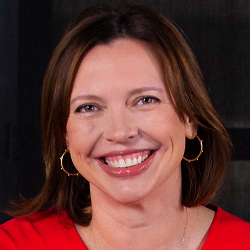 Photo of Carolyn Bojanowski, Senior Vice President, General Manager of E-commerce